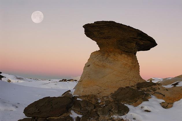 Monument of the Moon